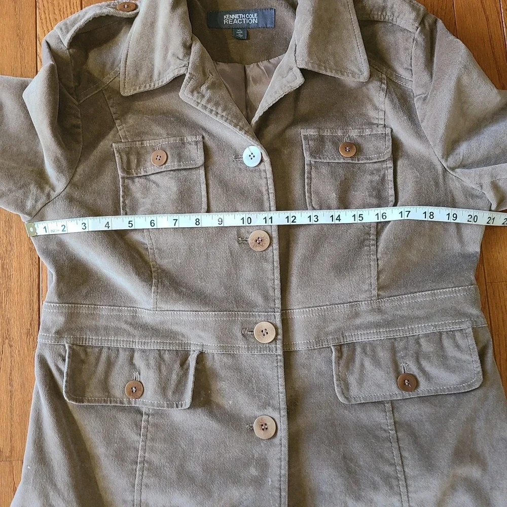 Kenneth Cole fully lined